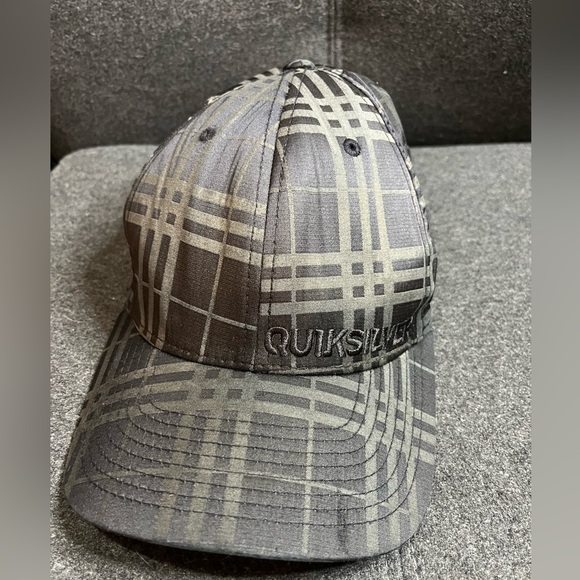 Quicksilver hat - Picture 4 of 7